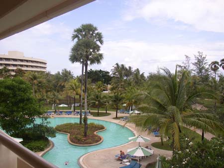 Phuket_HIlton_Pool